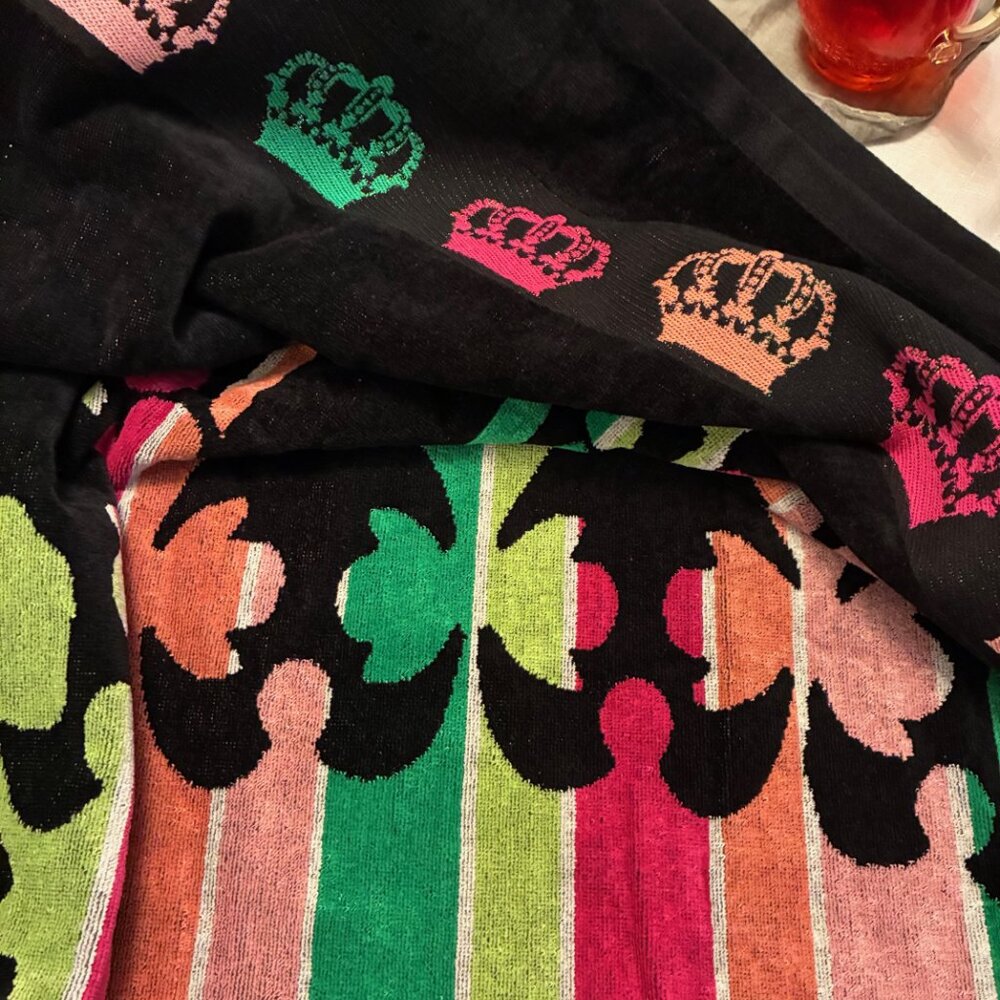 Juicy Couture Beach Towel Crown Logo 100% Jacquard Cotton 35x72 Blanket Bath NWT